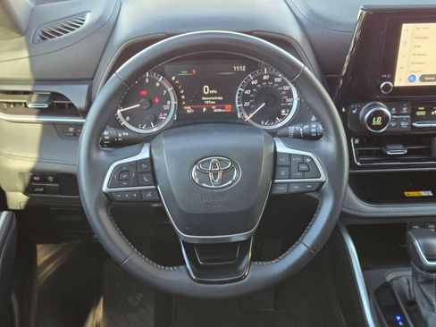 Used 2024 Toyota Highlander XSE image 22