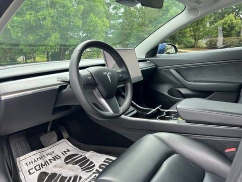 Used 2019 Tesla Model 3 Standard Range Plus RWD image 11