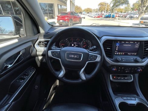 Used 2023 GMC Acadia SLT image 12