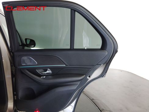 Used 2020 Mercedes-Benz GLE 350 4MATIC w/ MBUX Technology Package image 43