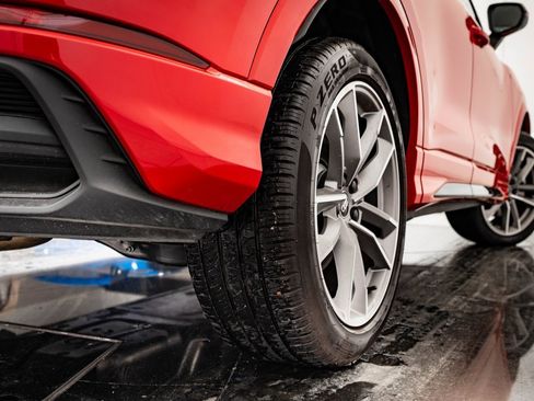 Used 2024 Audi Q3 2.0T Premium image 50