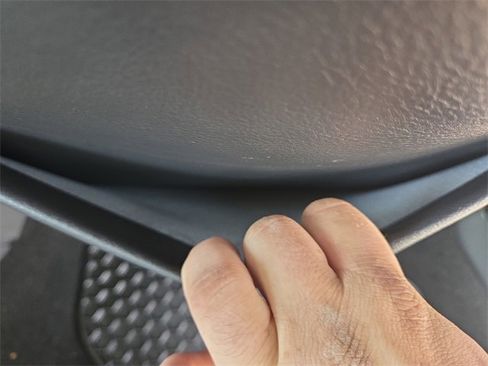 Used 2007 Volkswagen GTI 4-Door image 21