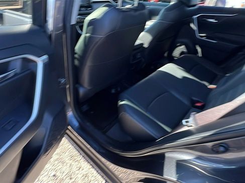 Used 2020 Toyota RAV4 XLE Premium image 22