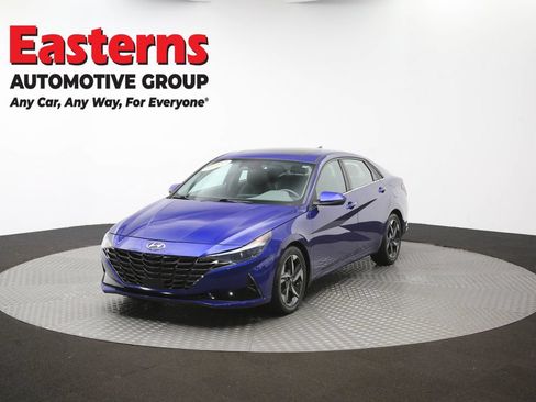 Used 2022 Hyundai Elantra SEL w/ Convenience + Premium Package FWD image 56