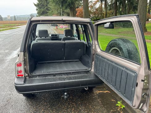 Used 1998 Chevrolet Tracker 4WD image 27