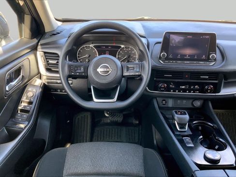 Used 2024 Nissan Rogue SV AWD/4WD image 6