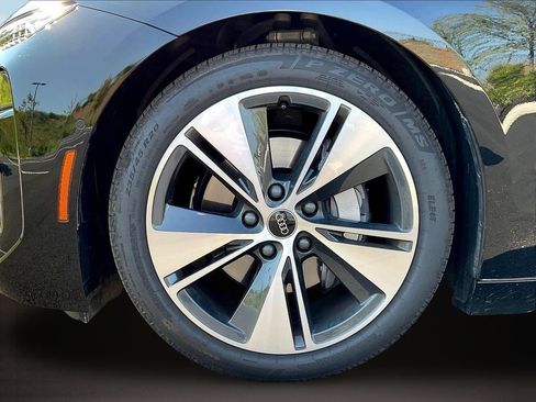 Used 2025 Audi A6 e-tron Prestige AWD/4WD image 35