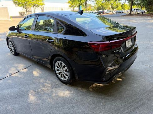 Used 2019 Kia Forte Sedan FWD image 6