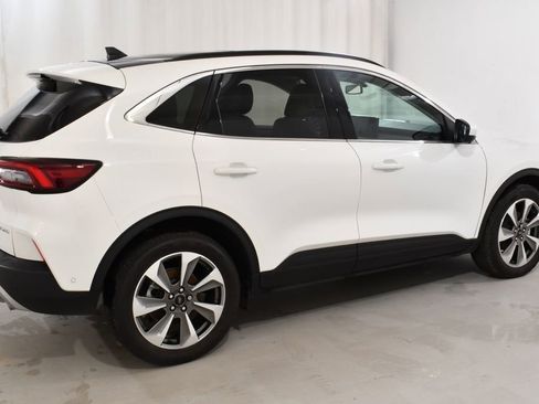 Used 2023 Ford Escape Platinum w/ Premium Technology Package image 11