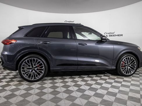 Used 2025 Audi SQ5 Premium Plus w/ Premium Plus Package AWD/4WD image 4