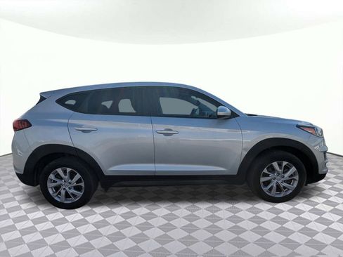 Used 2019 Hyundai Tucson SE image 2