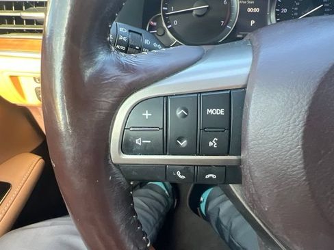 Used 2016 Lexus ES 350 w/ Luxury Package w/Wood Trim FWD image 9