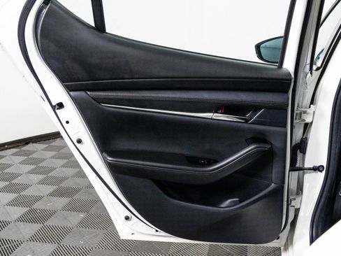 Used 2023 MAZDA MAZDA3 s image 36