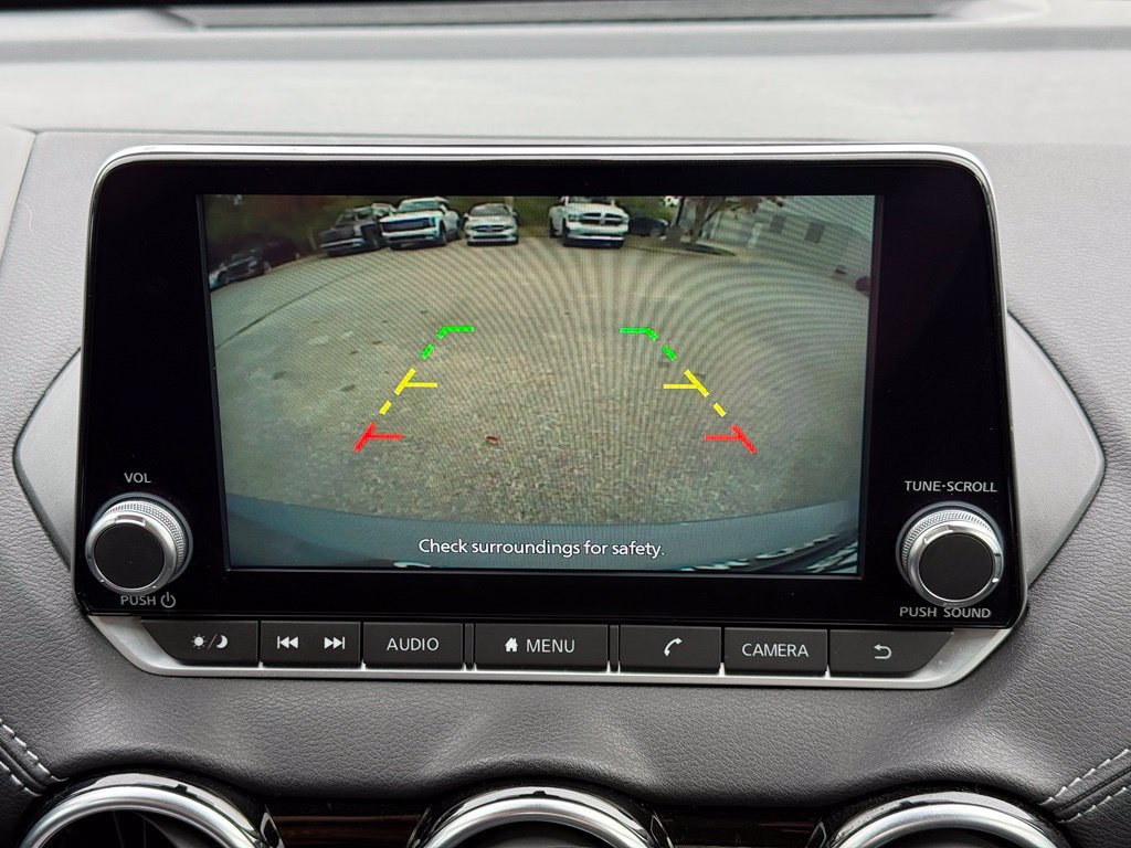 Used 2025 Nissan Sentra SV FWD image 15