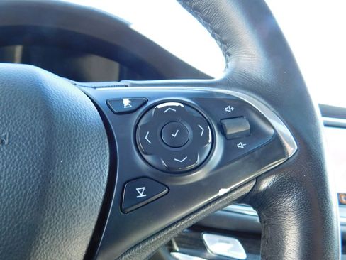 Used 2020 Buick Enclave Avenir w/ Avenir Technology Package image 28