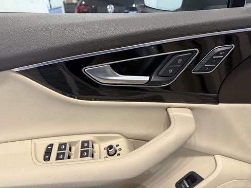Used 2017 Audi Q7 3.0T Premium Plus image 17