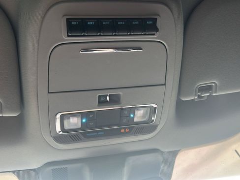 Used 2024 Ford F250 Lariat w/ Lariat Ultimate Package AWD/4WD image 19