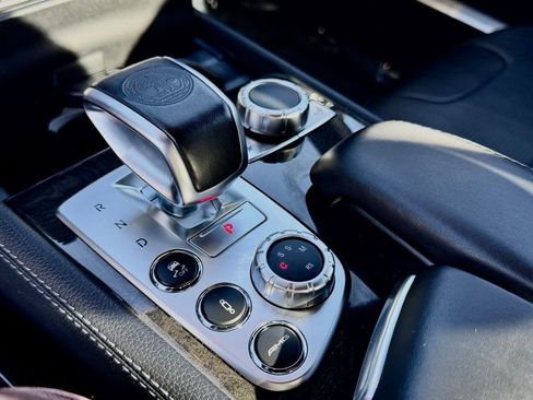 Used 2013 Mercedes-Benz SL 63 AMG image 27