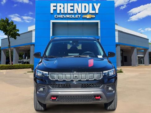 Used 2022 Jeep Compass Trailhawk w/ Trailhawk Elite Group image 2