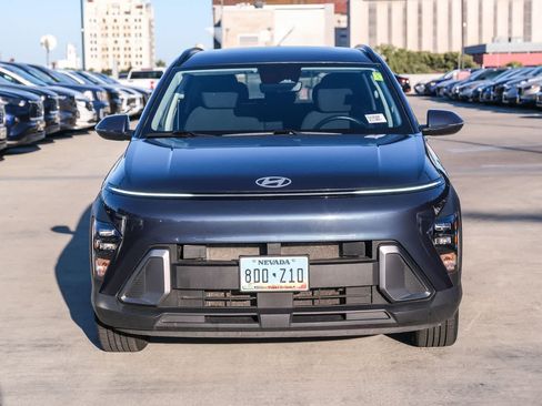 Used 2024 Hyundai Kona SEL FWD image 2