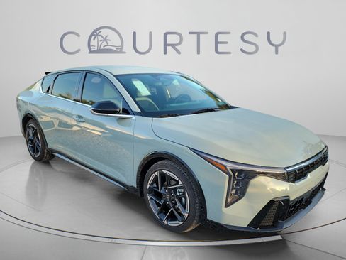 New 2026 Kia K4 GT-Line FWD image 4