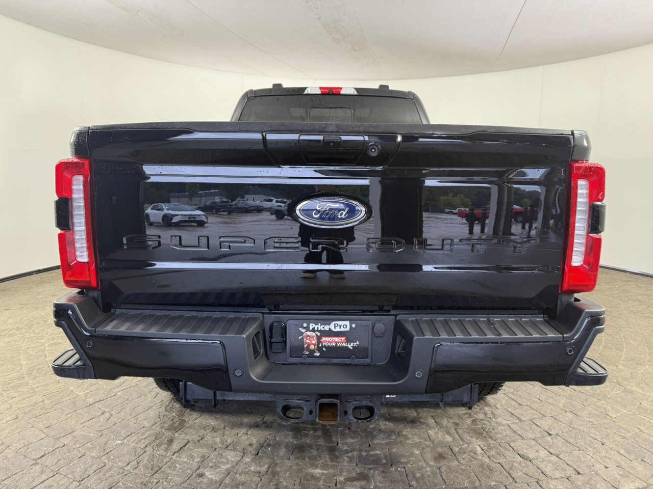 Used 2024 Ford F250 Lariat w/ Lariat Ultimate Package AWD/4WD image 7