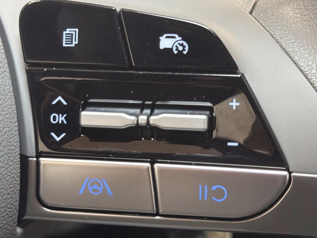 New 2026 Hyundai Elantra SE FWD image 19
