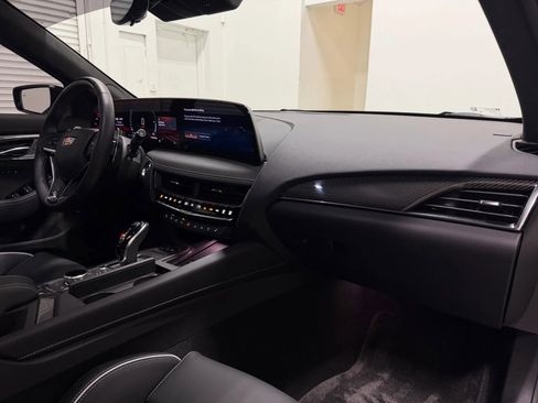 Used 2025 Cadillac CT5 V Blackwing w/ Super Cruise 1 Package image 35