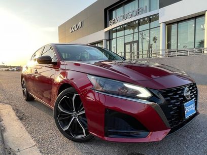 Used 2023 Nissan Altima 2.5 SR