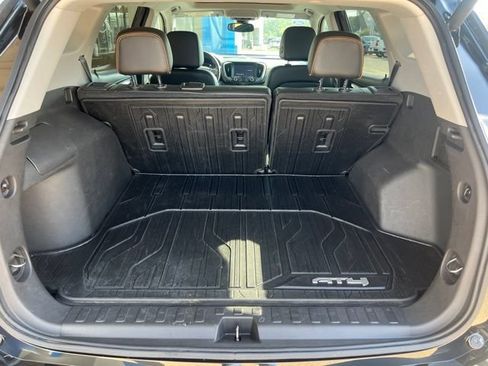Used 2022 GMC Terrain AT4 w/ Infotainment Package II AWD/4WD image 14