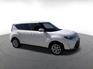 Used 2025 Kia Soul LX w/ LX Technology Package video 2