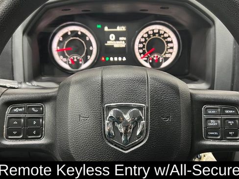 Used 2017 RAM 1500 Express image 10