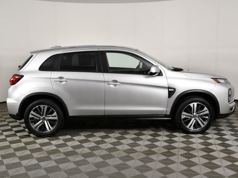 Used 2022 Mitsubishi Outlander Sport ES AWD/4WD image 5