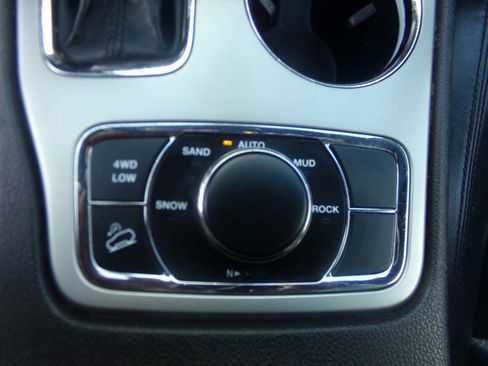 Used 2019 Jeep Grand Cherokee Limited image 30