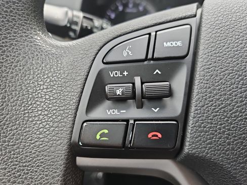 Used 2017 Hyundai Tucson SE w/ SE Popular Package 02 FWD image 28