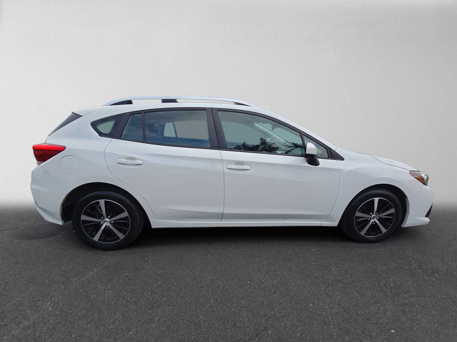Used 2021 Subaru Impreza 2.0i Premium AWD/4WD image 2