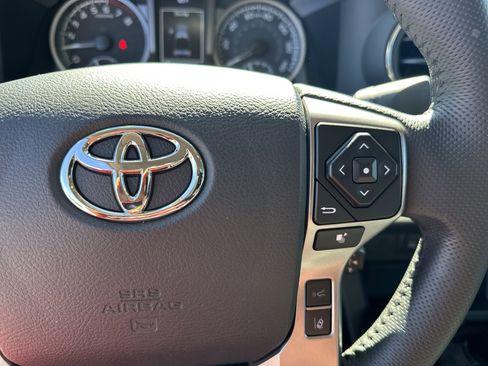 Used 2023 Toyota Tacoma TRD Off-Road image 26