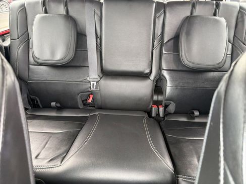 Used 2023 Jeep Wrangler Unlimited Sahara w/ Cold Weather Group AWD/4WD image 20