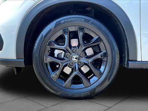 Used 2024 Honda HR-V Sport image 11