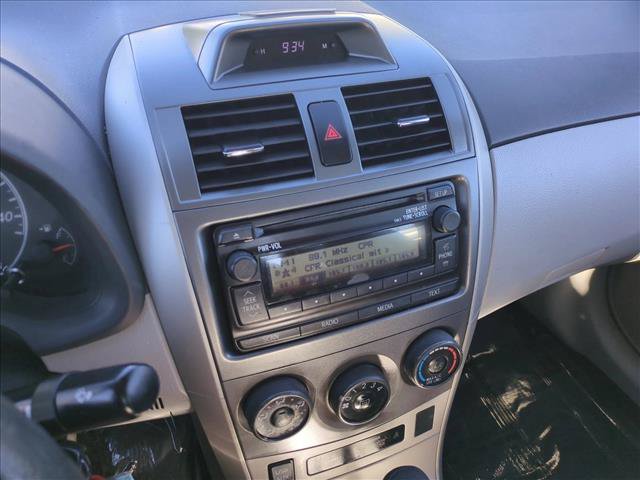Used 2012 Toyota Corolla LE FWD image 14