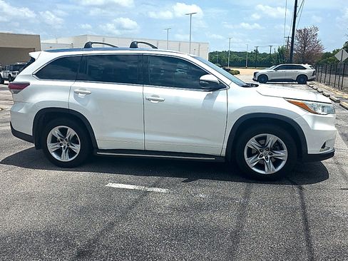 Used 2015 Toyota Highlander Limited FWD image 4