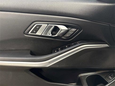 Used 2023 BMW 330i xDrive Sedan w/ M Sport Package image 21