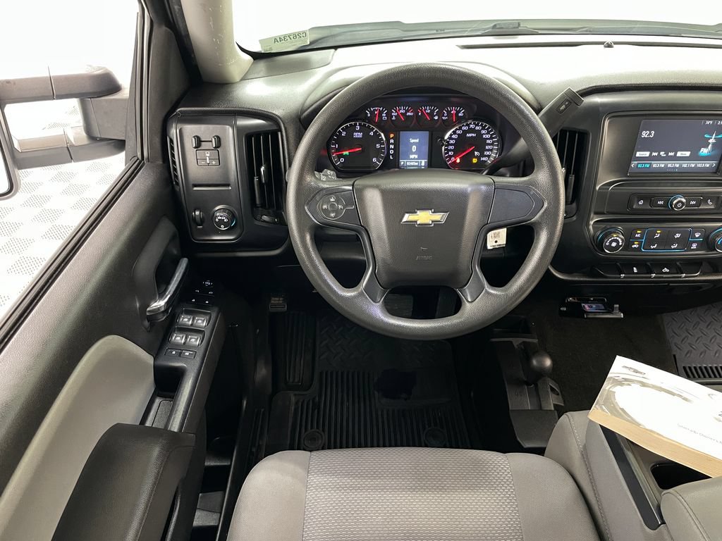 Used 2017 Chevrolet Silverado 1500 Custom w/ Custom Convenience Package AWD/4WD image 17