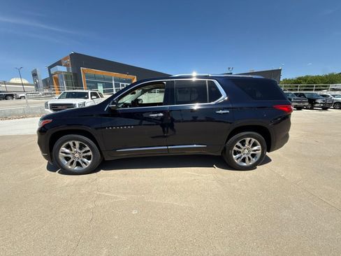 Used 2020 Chevrolet Traverse High Country AWD/4WD image 2