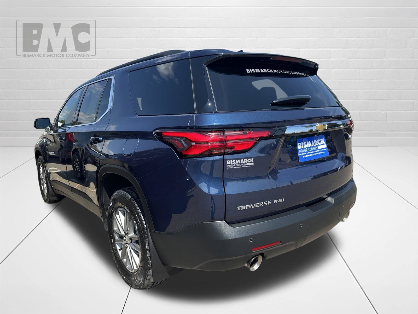 Used 2023 Chevrolet Traverse LT AWD/4WD image 4