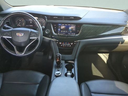 Used 2021 Cadillac XT6 Premium Luxury image 15