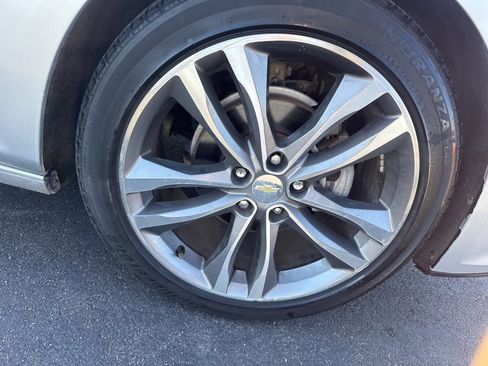 Used 2021 Chevrolet Malibu LT image 31