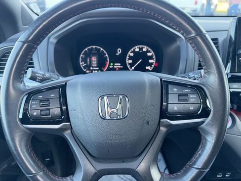 Used 2025 Honda Odyssey Sport-L image 31