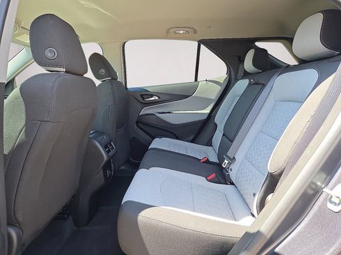 Used 2022 Chevrolet Equinox LT FWD image 15