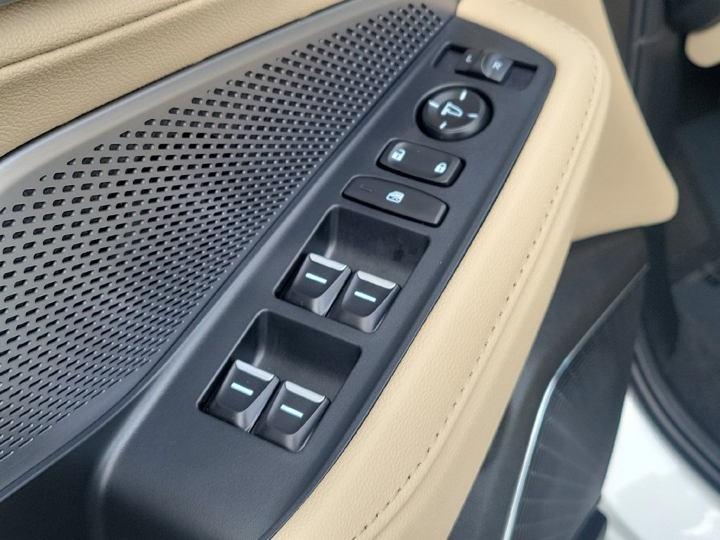 Certified 2026 Acura MDX FWD image 23